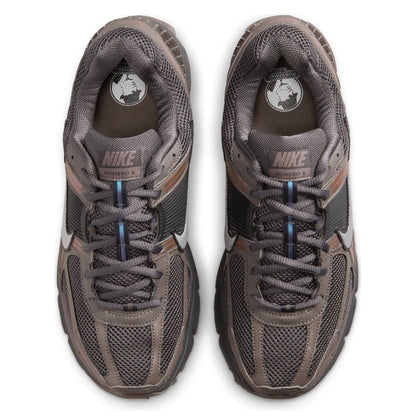 Nike Zoom Vomero 5 Cave Stone Sneaker