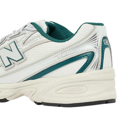 New Balance 740 Beige Green Sneaker