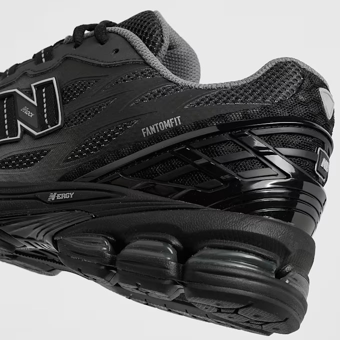 New Balance 1906 Grey/Black Sneaker
