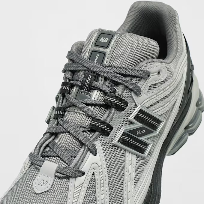New Balance 1906 Grey Sneaker