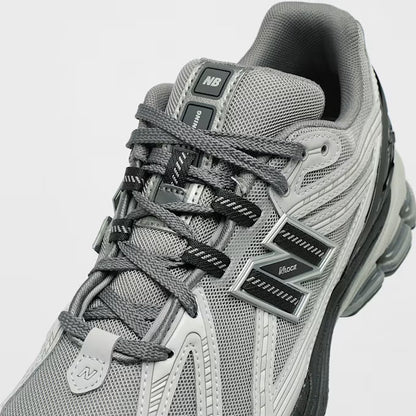 New Balance 1906 Grey Sneaker