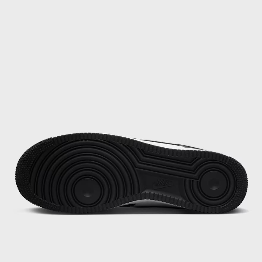 Nike Air Force 1 07 Men's Black White Sneaker
