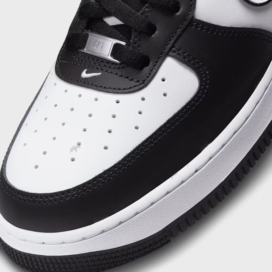 Nike Air Force 1 07 Men's Black White Sneaker